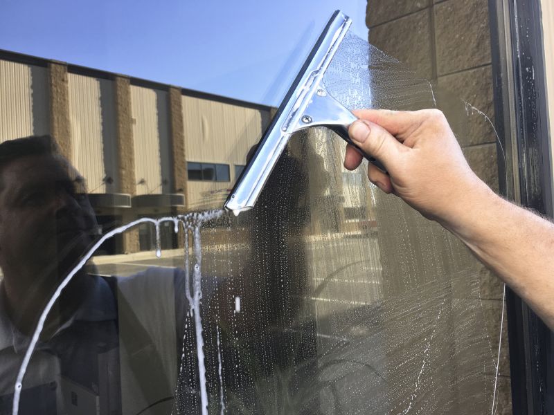 Weekly Commercial Cleaning